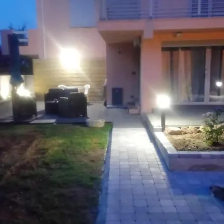 Appartement D'Une Chambre A Santa Maria Di Lota Avec Magnifique Vue Sur La Mer Jardin Clos Et Wifi *